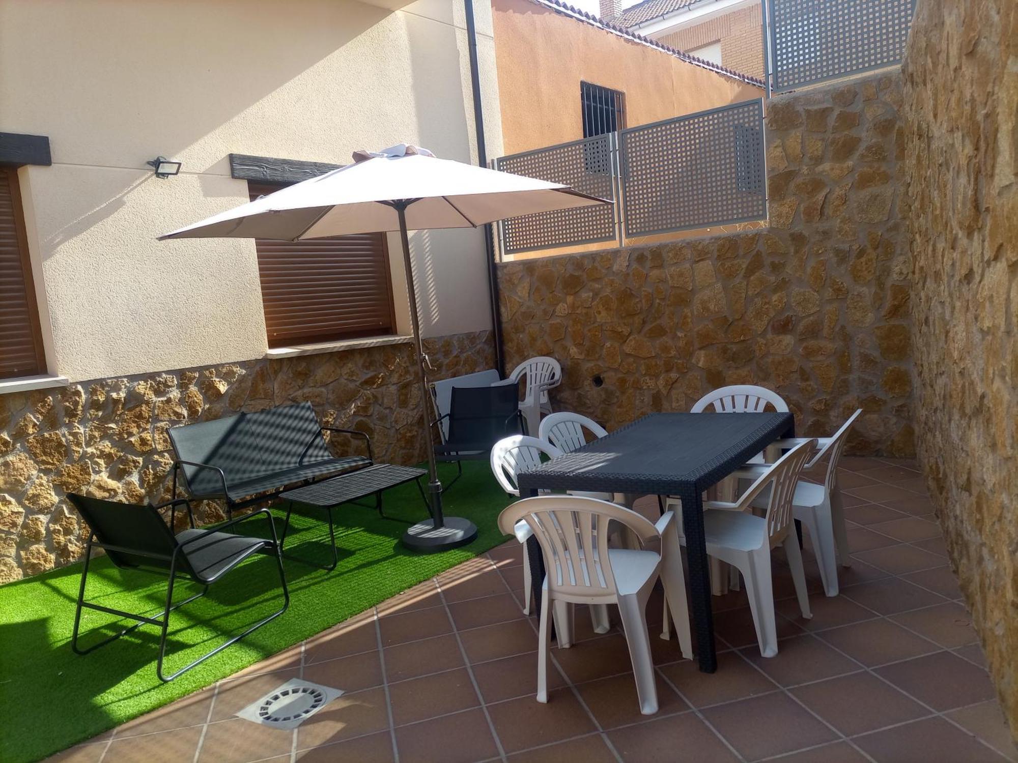 Domvs III Apartment El Burgo De Osma Exterior photo