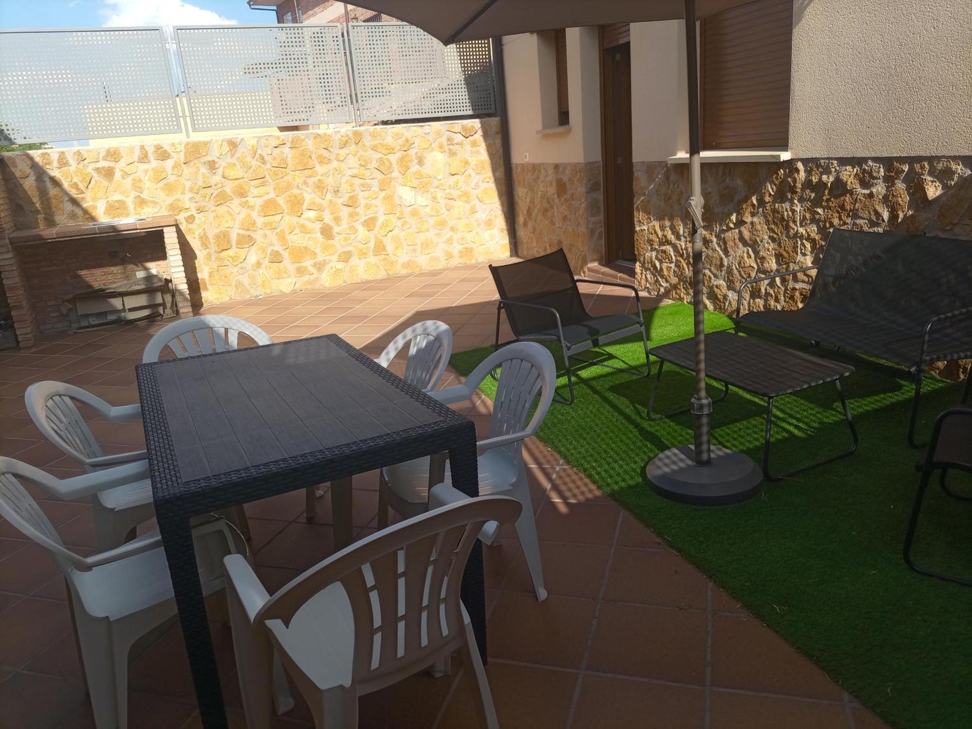 Domvs III Apartment El Burgo De Osma Exterior photo